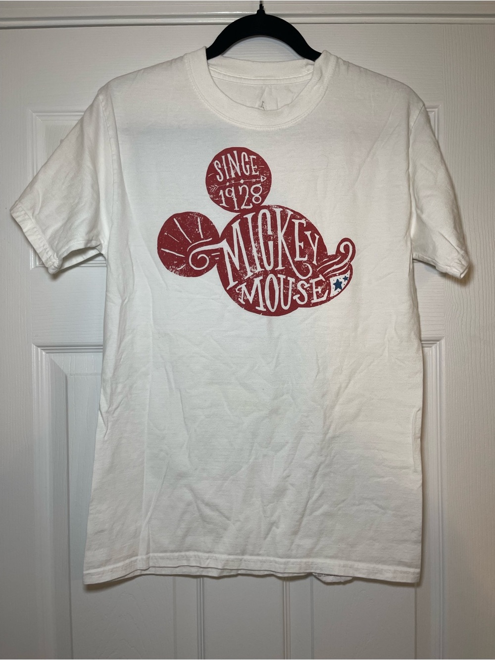 Disney World Hanes White T-Shirt with Patriotic Mickey Mouse Graphic